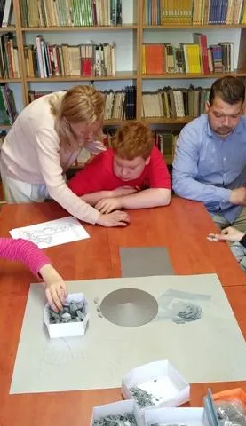 SYRENKA WARSZAWSKA Z ORIGAMI