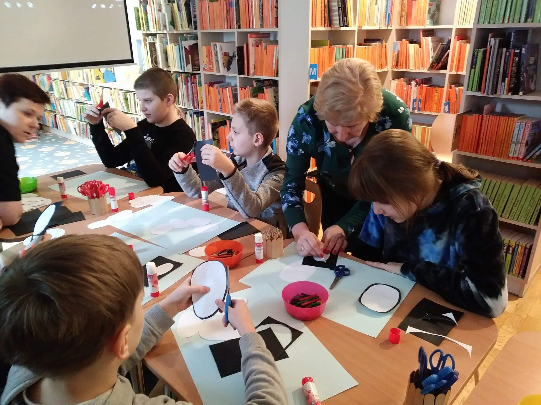 Tematyczne Zajęcia w Bibliotece Publicznej dla Dzieci i Młodzieży Nr 13
