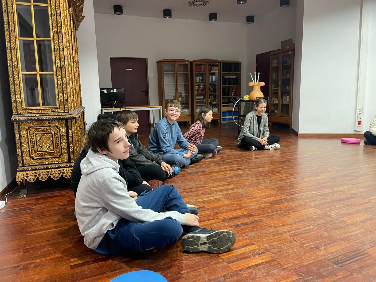 Wyjście uczniów klas 4–6 do Muzeum Azji i Pacyfiku